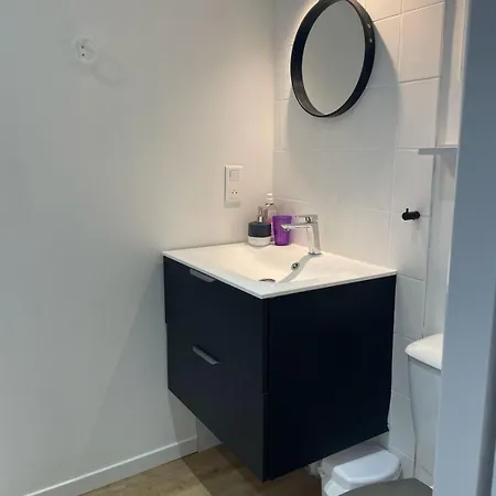 Casa vacanze Charmante Maison Rénovée, à Pied, Cour Privée