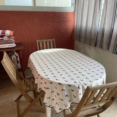 Charmante Maison Rénovée, à Pied, Cour Privée Casa vacanze *