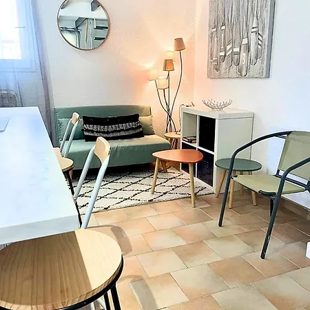 Feriehus Charmante Maison Renovee, A Pied, Cour Privee Dolus d'Oléron