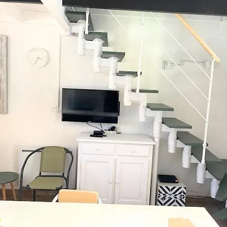 Charmante Maison Rénovée, à Pied, Cour Privée Casa vacanze Dolus d'Oléron